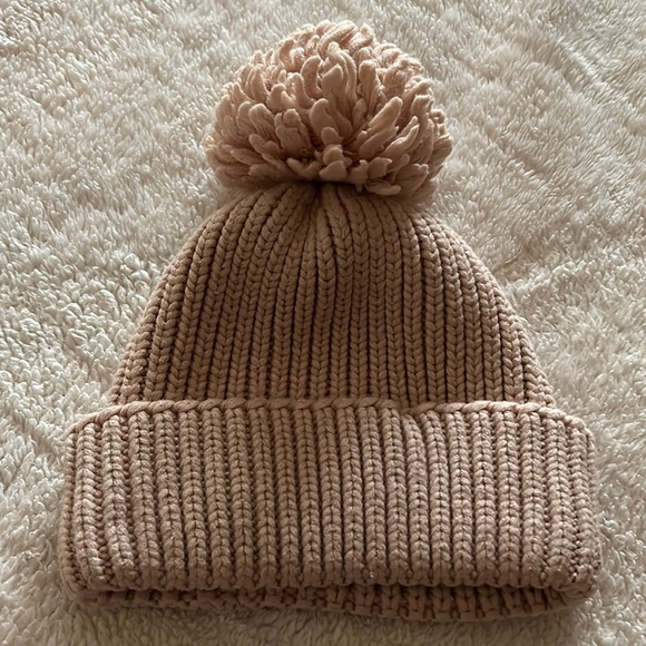 Steve Madden Accessories - Steve Madden Beanie Light Pink 5/$10.